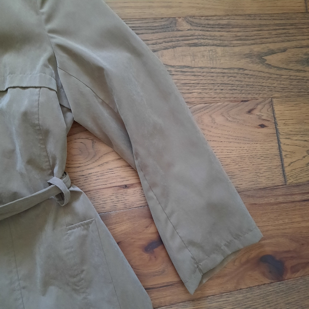 Elegant Khaki Trench Coat - Picture 3 of 14